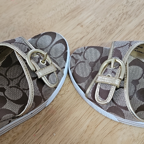 Coach Women's Brown Wedge Sandals - Picture 7 of 14
